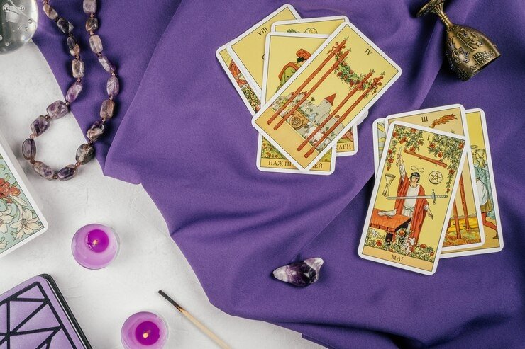 Here are 5 SEO-optimized FAQs and answers for the article How to prepare for psychic reading, using the keyword