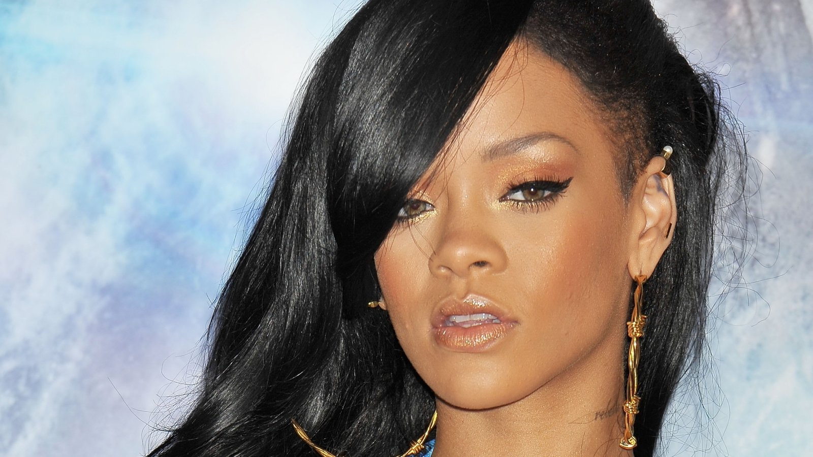 Rihanna: Astrological Chart